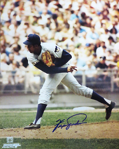 Fergie Jenkins Signed Chicago Cubs Pitching 8x10 Photo - SCHWARTZ COA