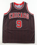 Ron Harper Signed Chicago Black Jersey (JSA) 3xBulls World Champion 1996-1998
