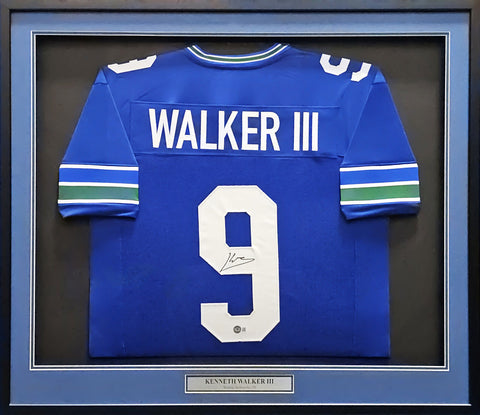 SEAHAWKS KENNETH WALKER III AUTOGRAPHED FRAMED BLUE JERSEY BECKETT 221131