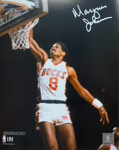 MARQUES JOHNSON - Milwaukee Bucks - Signed 8x10 Photo #2 AUTO