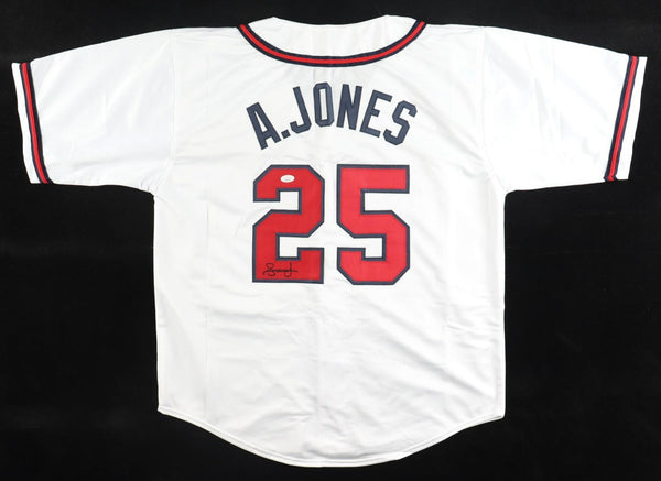 Andruw Jones Signed Atlanta Braves White Jersey (JSA) 10xGold Glove Winner