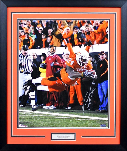 KENDALL HUNTER SIGNED OKLAHOMA STATE COWBOYS 16x20 FRAMED PHOTO COA