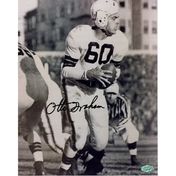 Otto Graham Autographed Cleveland Browns 8x10 Photo B&W Mounted Memories 51520