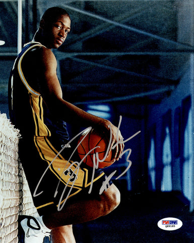 Dwyane Wade Autographed 8x10 Photo Marquette Golden Eagles PSA/DNA #Q89185