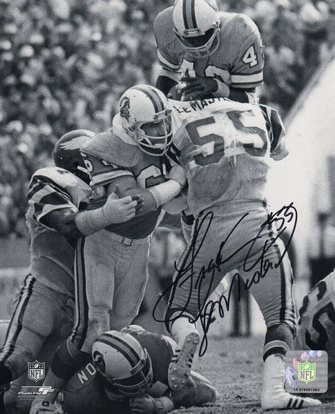 Frank LeMaster Signed Eagles B&W Action vs Bucs 8x10 Photo - (SCHWARTZ COA)