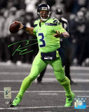 RUSSELL WILSON AUTOGRAPHED FRAMED 8X10 PHOTO SEAHAWKS ACTION GREEN RW 202117