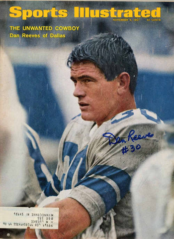 Dan Reeves Signed Magazine Dallas Cowboys Sports Illustrated 11/6/1967 BAS 50708