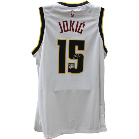 Nikola Jokic Autographed Denver Nuggets Nike White Swingman Jersey Beckett 46325
