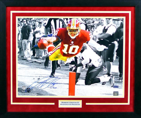 ROBERT GRIFFIN III RG3 AUTOGRAPHED WASHINGTON REDSKINS 16x20 FRAMED PHOTO JSA