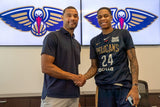 Jordan Hawkins Signed New Orleans Pelicans Jersey (JSA) 2023 1st Round Pk/ UConn