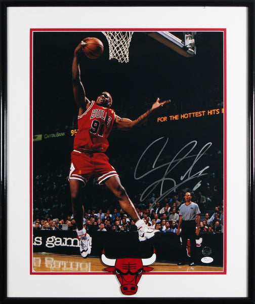 Bulls Dennis Rodman Authentic Signed 16x20 Framed Photo BAS #AG010170