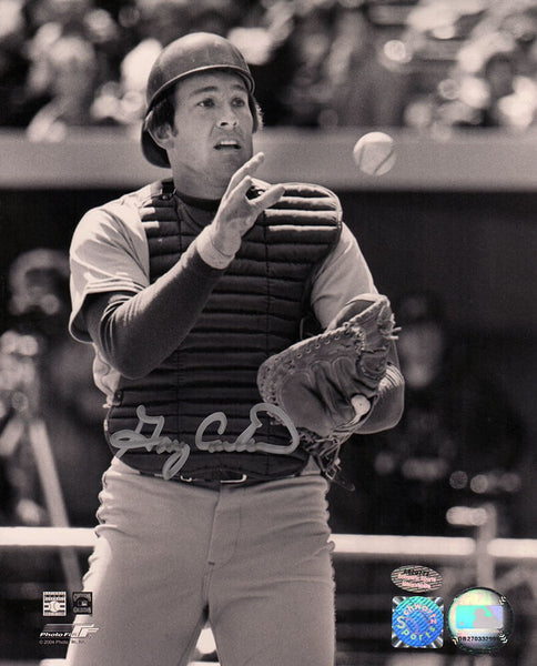 Gary Carter Signed Expos B&W Catching 8x10 Photo - (In Silver) - (SCHWARTZ COA)