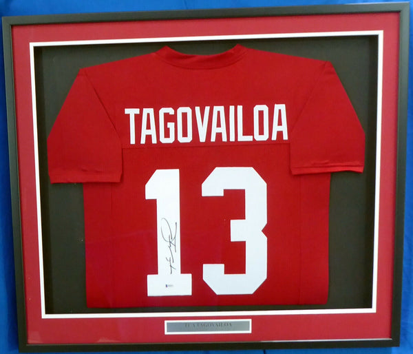 ALABAMA TUA TAGOVAILOA AUTOGRAPHED SIGNED FRAMED RED JERSEY BECKETT 162370