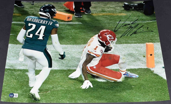 JERRICK MCKINNON SIGNED KANSAS CITY CHIEFS SUPER BOWL LVII 16x20 PHOTO BECKETT