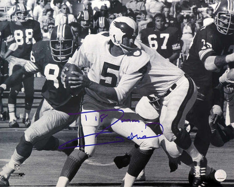 Roman Gabriel Signed Philadelphia Eagles B&W Action 16x20 Photo - (SCHWARTZ COA)