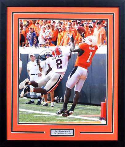 DEZ BRYANT SIGNED OKLAHOMA STATE COWBOYS 16x20 FRAMED PHOTO JSA
