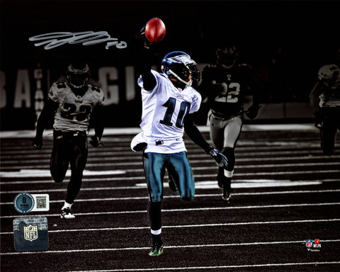 DESEAN JACKSON AUTOGRAPHED 8X10 PHOTO EAGLES MIRACLE MEADOWLANDS BECKETT 243618