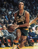 Lenny Wilkens Autographed 11x14 Photo Supersonics HOF 89,98,10 Beckett SB30692