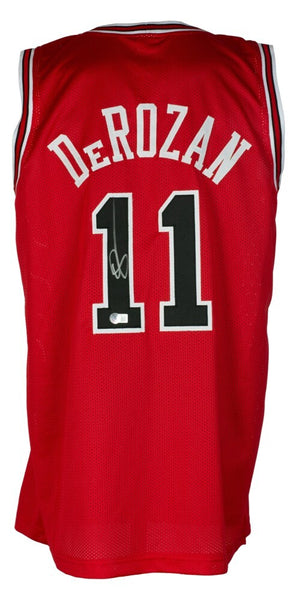 DeMar DeRozan Signed Chicago Bulls Jersey (Beckett) 5xNBA All Star Forward