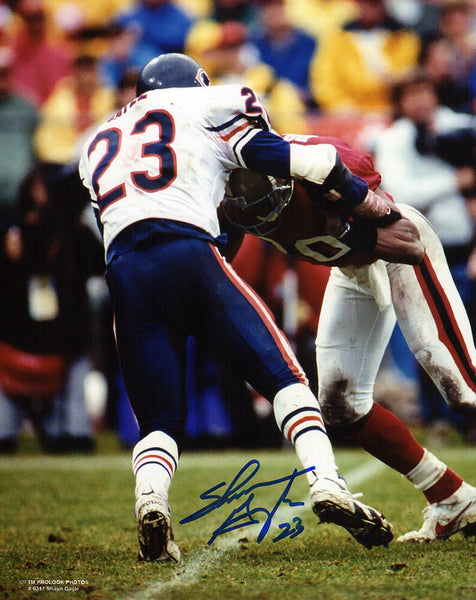 Shaun Gayle Signed Chicago Bears Tackle Action 8x10 Photo - (SCHWARTZ COA)