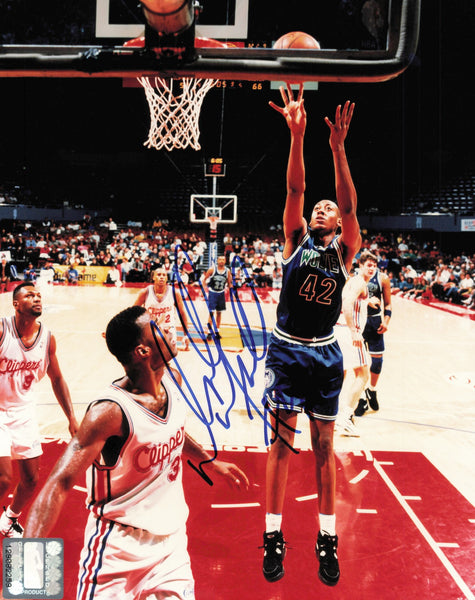 Donyell Marshall Autographed 8x10 Photo Minnesota Timberwolves SKU #246011