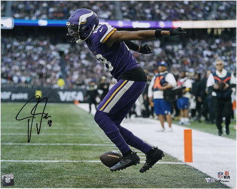 Justin Jefferson Minnesota Vikings Autographed 16"x 20" Purple Griddy Photograph