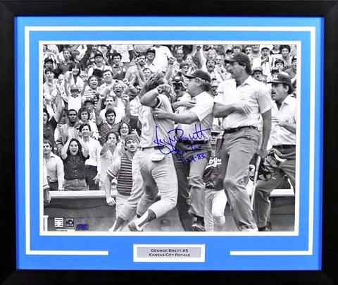 GEORGE BRETT SIGNED KANSAS CITY ROYALS 16x20 FRAMED PHOTO W/ PINE TAR 7-24-83