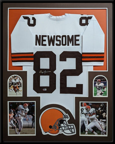 FRAMED CLEVELAND BROWNS OZZIE NEWSOME AUTOGRAPHED SIGNED JERSEY BECKETT HOLO