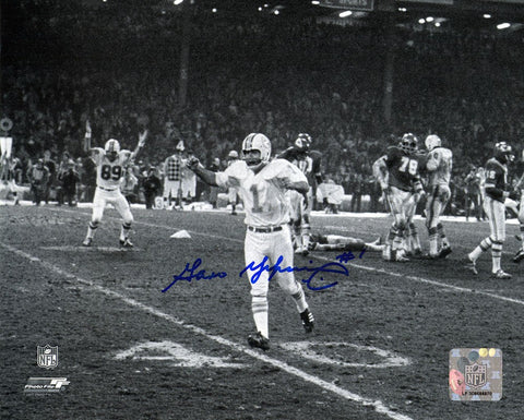 Garo Yepremian Signed Dolphins B&W Celebration vs. Chiefs 8x10 Photo -(SS COA)