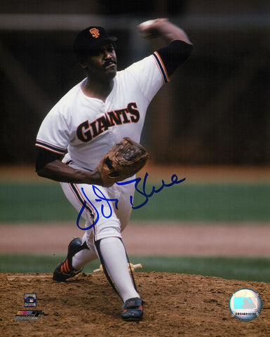 Vida Blue Signed San Francisco Giants Pitching 8x10 Photo - (SCHWARTZ COA)