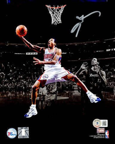 ALLEN IVERSON AUTOGRAPHED 8X10 PHOTO 76ERS SPOTLIGHT LAYUP BECKETT 220473
