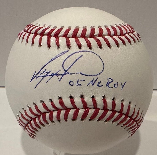 Phillies WS Champ RYAN HOWARD Signed Official MLB Baseball AUTO w/ 05 ROY - BAS