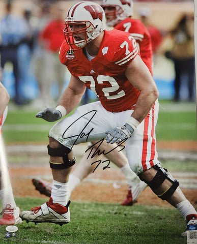 WI Badgers All American JOE THOMAS Signed 16x20 Photo #3 AUTO - Browns - JSA