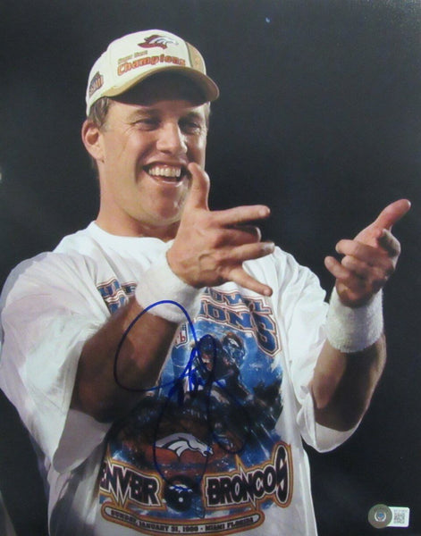 John Elway HOF Autographed 11x14 Football Photo Denver Broncos Beckett