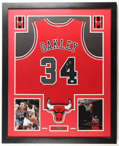 Charles Oakley Signed Chicago Bulls Framed Jersey (Beckett) 1985 1st Round Pick