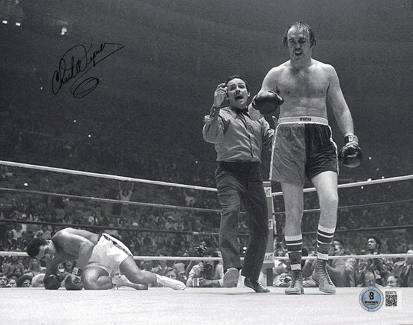 Chuck Wepner Autographed Signed 8x10 Photo Beckett BAS QR #BS30775
