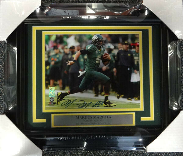 MARCUS MARIOTA AUTOGRAPHED SIGNED FRAMED 8X10 PHOTO OREGON DUCKS MM HOLO 89817
