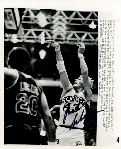 Jack Sikma Autographed Signed 8x10 Wire Photo Seattle Supersonics MCS 70199