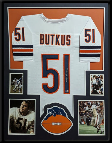 FRAMED CHICAGO BEARS DICK BUTKUS AUTOGRAPHED SIGNED JERSEY BECKETT HOLO