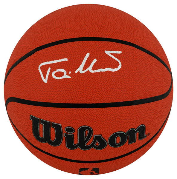 Toni Kukoc Signed Wilson Indoor/Outdoor NBA Basketball - (SCHWARTZ COA)