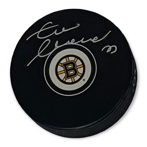 Zdeno Chara Signed Autographed Bruins Hockey Puck NEP