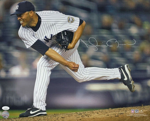 Mariano Rivera New York Yankees Signed Final Game 16x20 Photo JSA