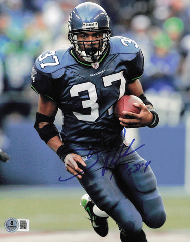 Shaun Alexander Autographed 8x10 Photo Seattle Seahawks Beckett BAS QR #BS36885