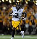 Kaleb Johnson Signed Iowa Hawkeyes Jersey (Beckett) Steelers Top Running Back