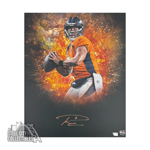 Russell Wilson Autographed Denver 20x24 Football Photo - Fanatics (In Focus)