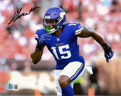 DALLAS TURNER AUTOGRAPHED MINNESOTA VIKINGS 8x10 PHOTO BECKETT