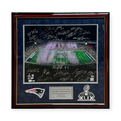 New England Patriots Super Bowl XLIX Team Signed Photo Framed To 23x27 Tom Brady