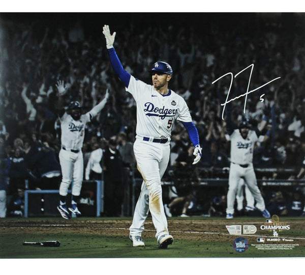 Freddie Freeman Signed Los Angeles Dodgers Unframed 16x20 MLB Photo