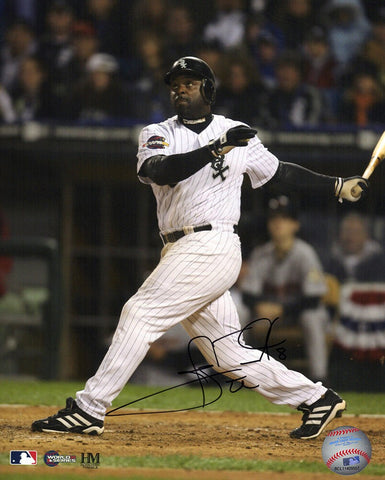 Carl Everett Signed White Sox 2005 WS Batting Action 8x10 Photo - (SCHWARTZ COA)