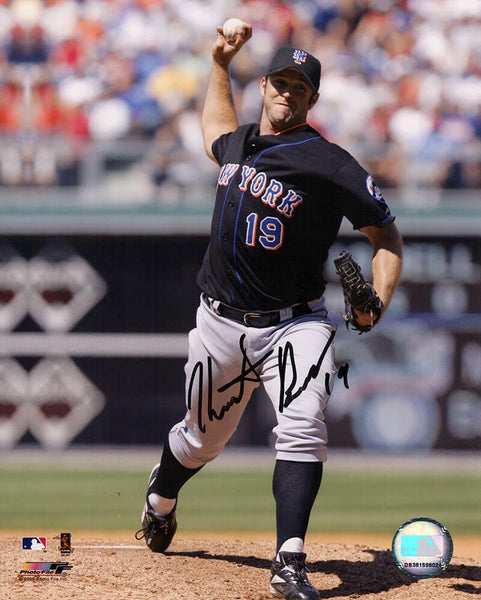 Heath Bell Signed New York Mets Pitching 8x10 Photo - (SCHWARTZ SPORTS COA)